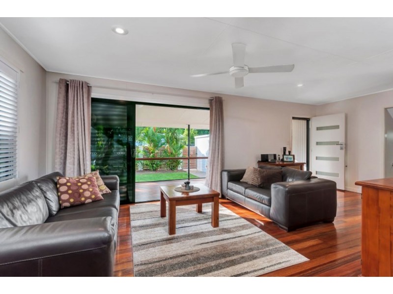 21 Murchison Street, Whitfield QLD 4870