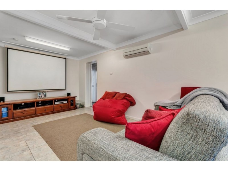 21 Murchison Street, Whitfield QLD 4870