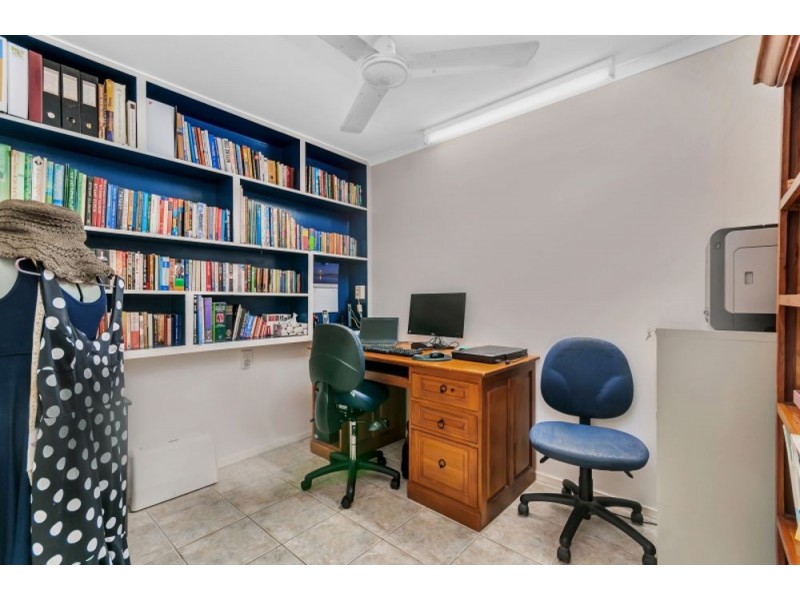 21 Murchison Street, Whitfield QLD 4870