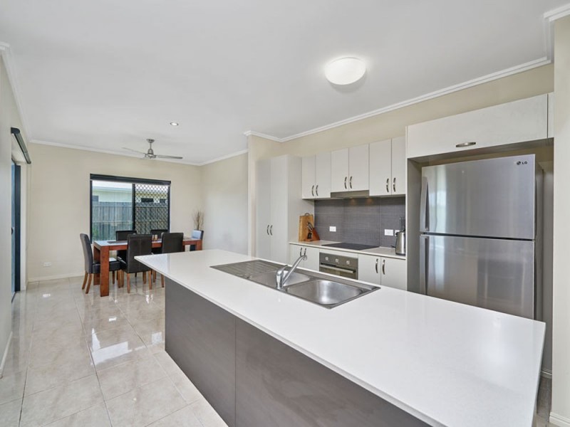 44 Disney Street, White Rock QLD 4868