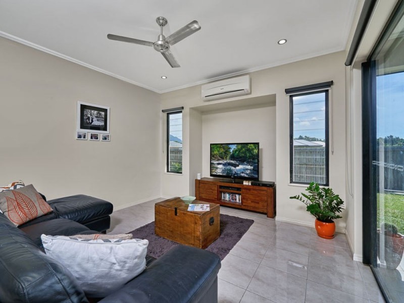 44 Disney Street, White Rock QLD 4868