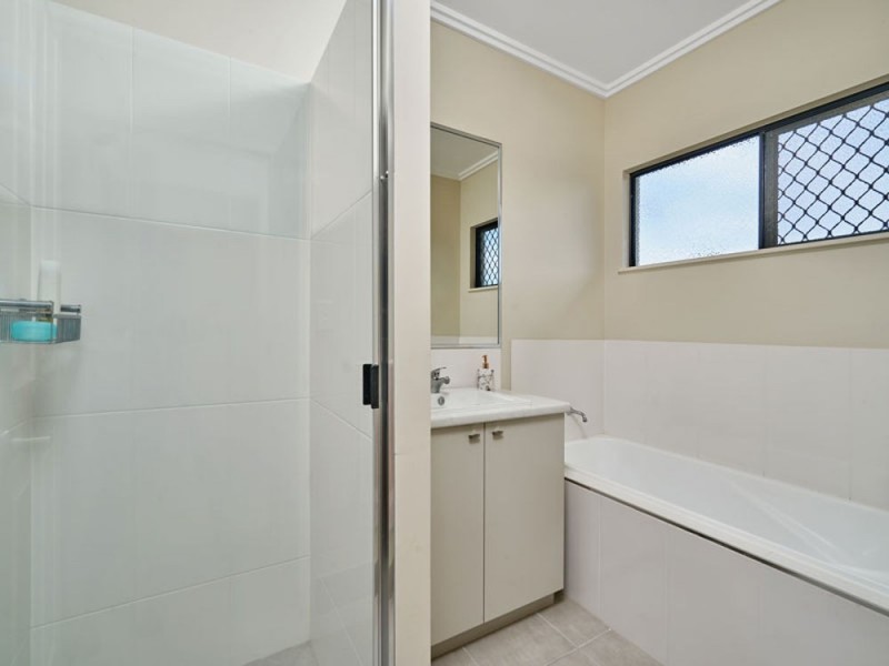 44 Disney Street, White Rock QLD 4868