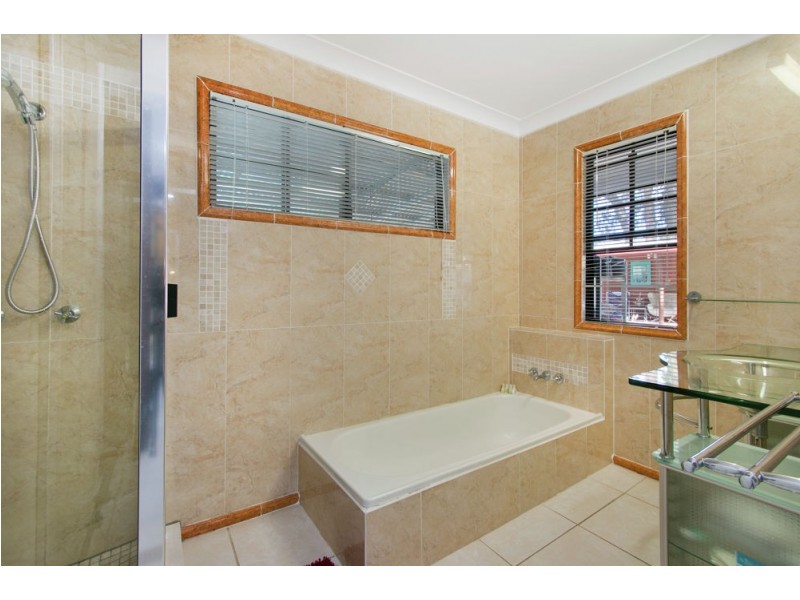 9-13 Oleander Street, Holloways Beach QLD 4878