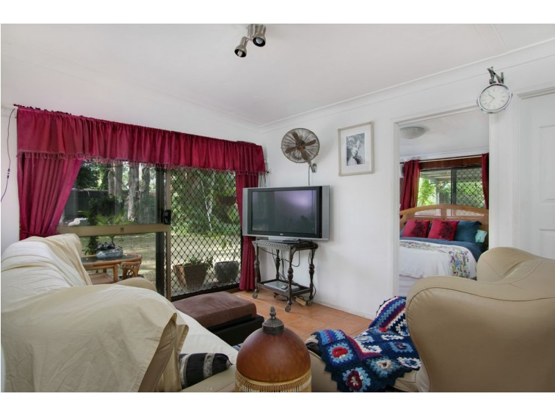 9-13 Oleander Street, Holloways Beach QLD 4878