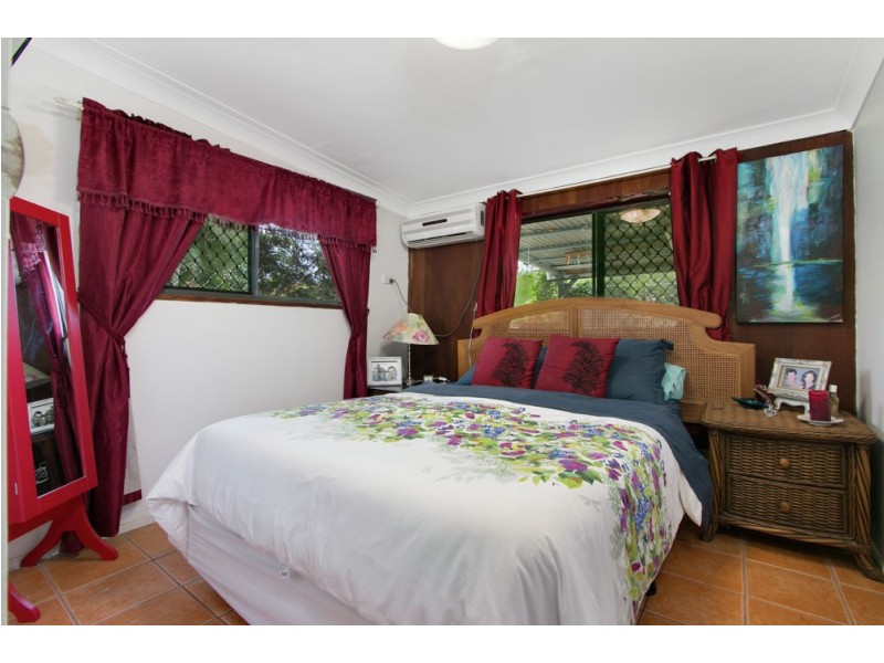 9-13 Oleander Street, Holloways Beach QLD 4878
