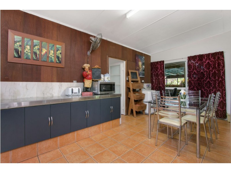 9-13 Oleander Street, Holloways Beach QLD 4878