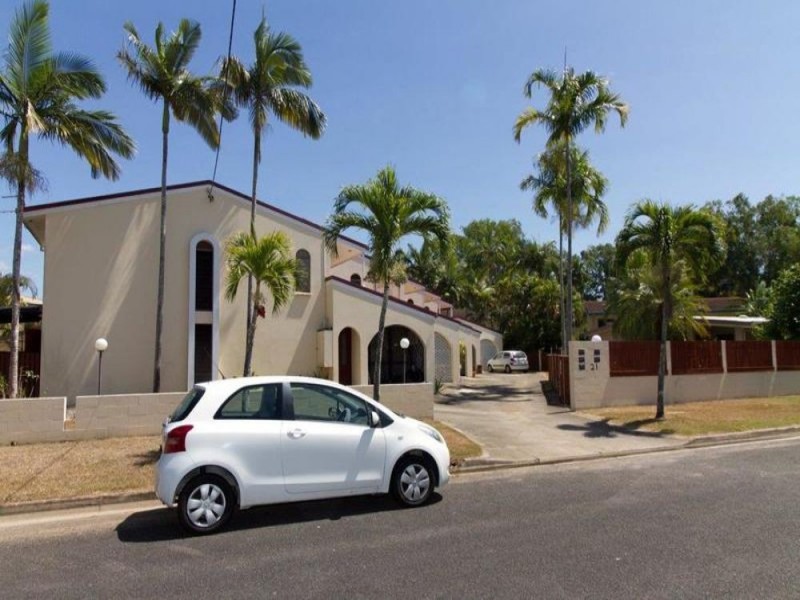 5/21 Mimosa Street, Holloways Beach QLD 4878
