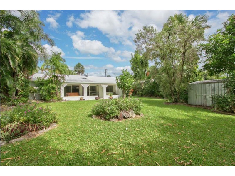 10 Limpet Close, Trinity Beach QLD 4879