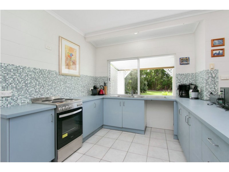 10 Limpet Close, Trinity Beach QLD 4879