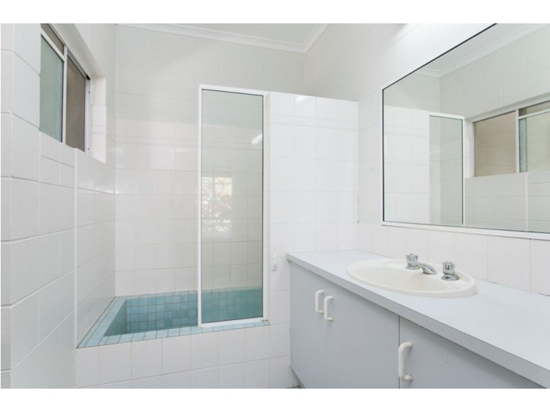 10 Limpet Close, Trinity Beach QLD 4879