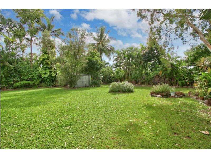 10 Limpet Close, Trinity Beach QLD 4879