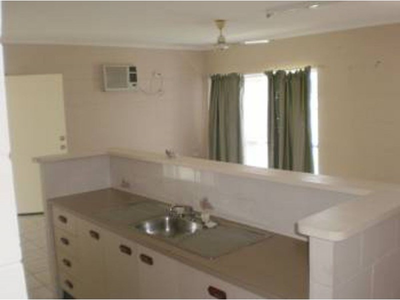 5 Matoska Close, Mount Sheridan QLD 4868