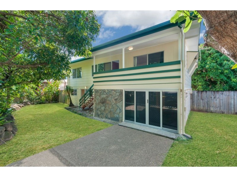 146 McManus Street, Whitfield QLD 4870