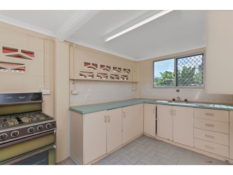 146 McManus Street, Whitfield QLD 4870