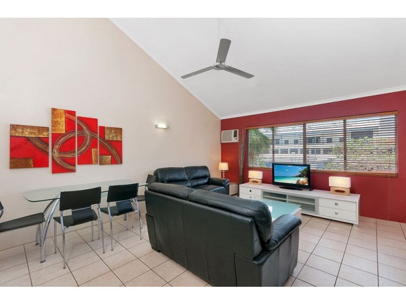 23/239 Lake Street, Cairns North QLD 4870