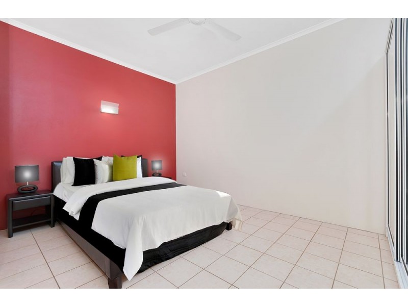 23/239 Lake Street, Cairns North QLD 4870