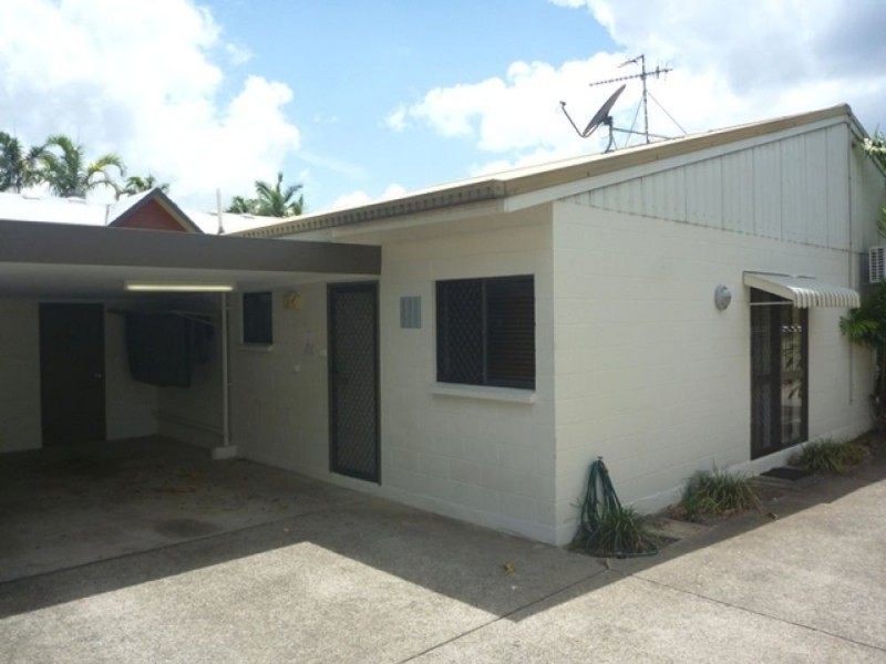 2/21 Balaclava Road, Earlville QLD 4870