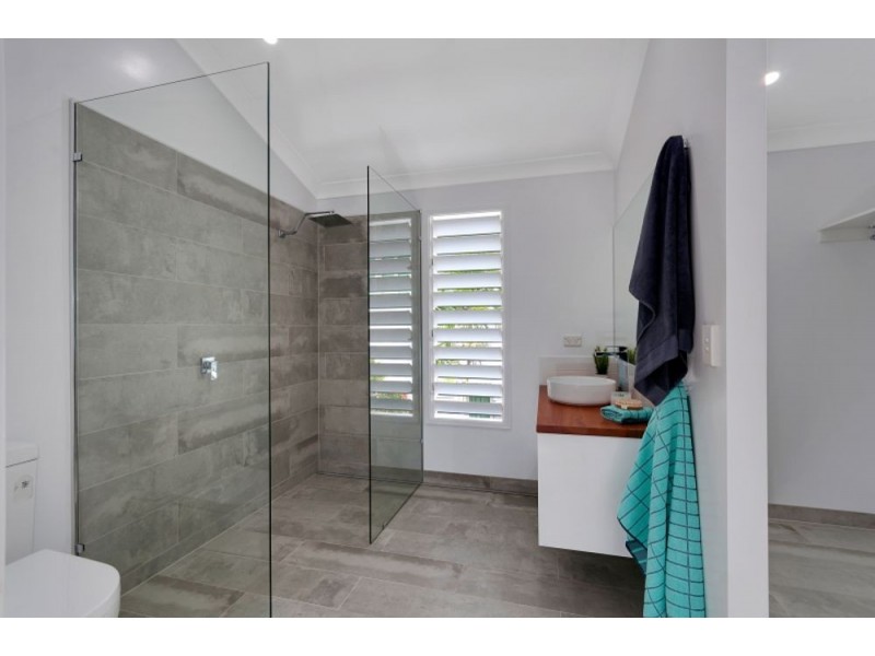 6 Friend Street, Edge Hill QLD 4870