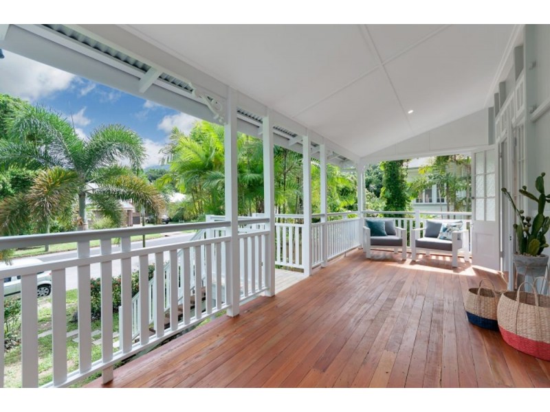 6 Friend Street, Edge Hill QLD 4870