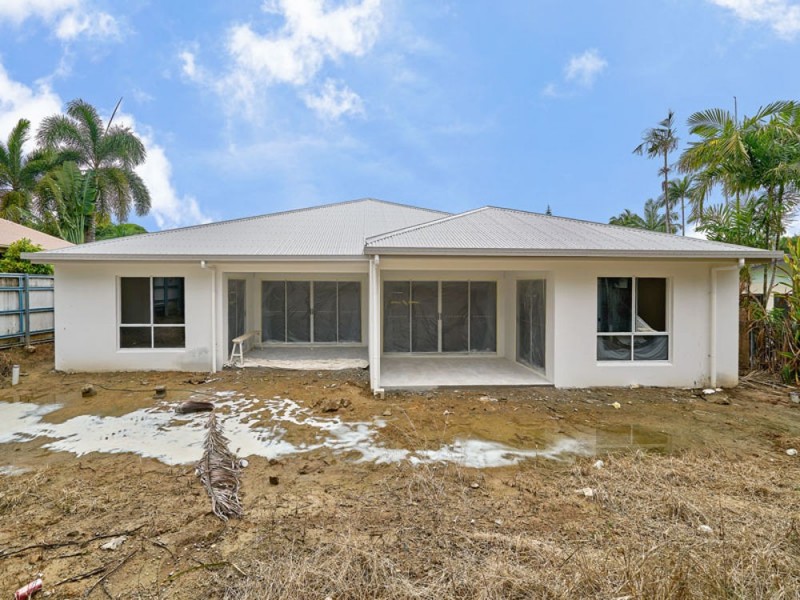57 Terebra Street, Palm Cove QLD 4879