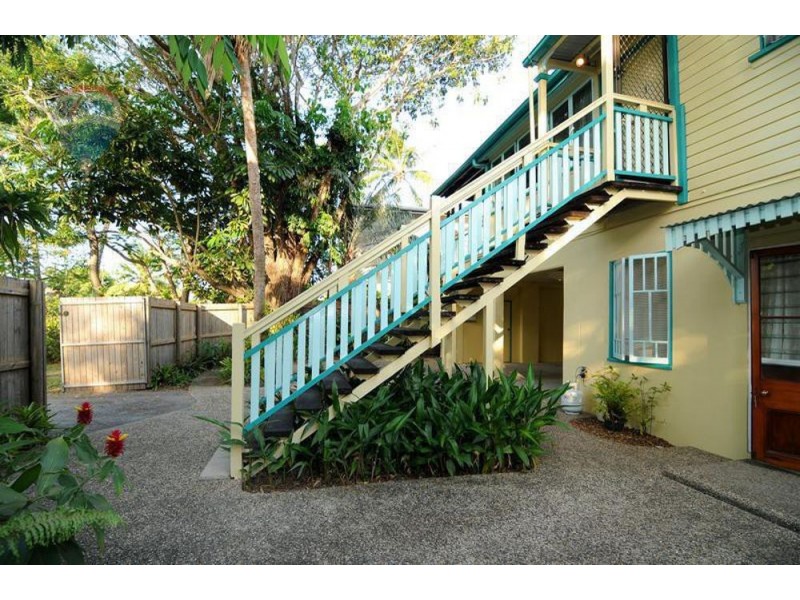 1/47 Smith Street, Cairns North QLD 4870