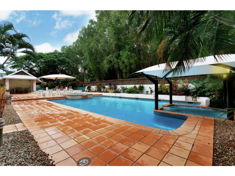 19/111-117 WILLIAMS ESPLANADE, Palm Cove QLD 4879