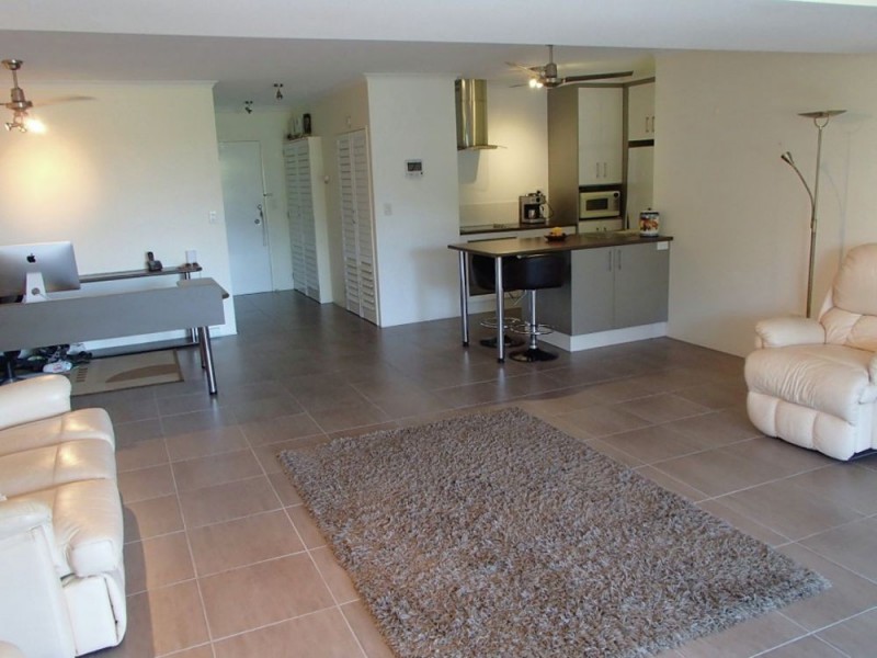 5/279 Esplanade, Cairns North QLD 4870