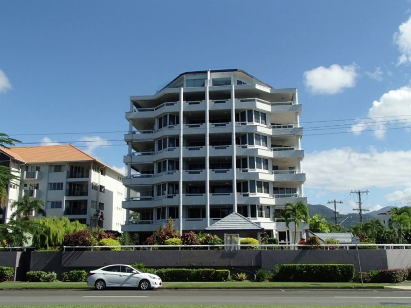 5/279 Esplanade, Cairns North QLD 4870