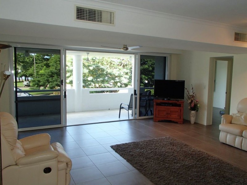 5/279 Esplanade, Cairns North QLD 4870
