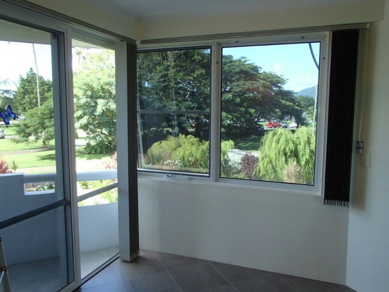 5/279 Esplanade, Cairns North QLD 4870