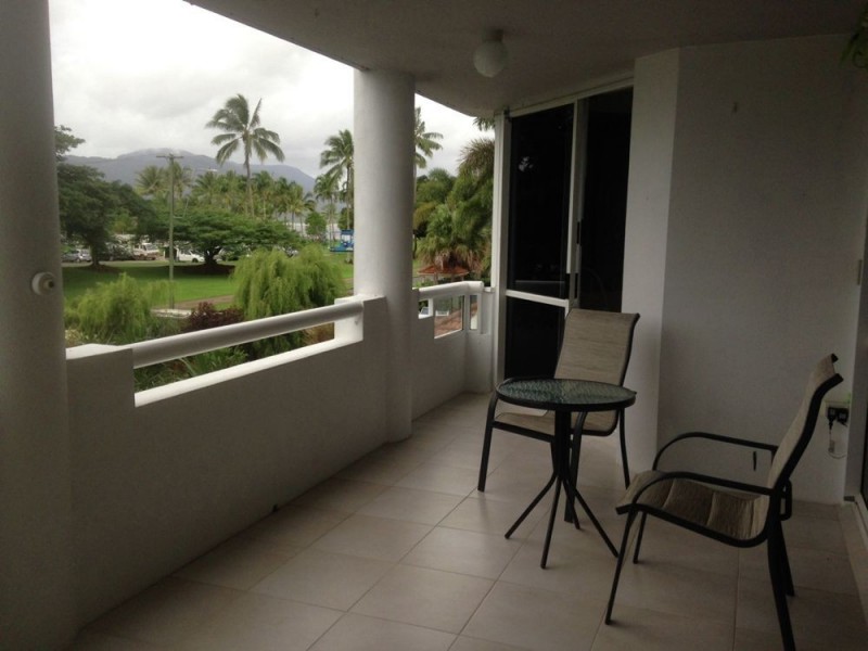 5/279 Esplanade, Cairns North QLD 4870