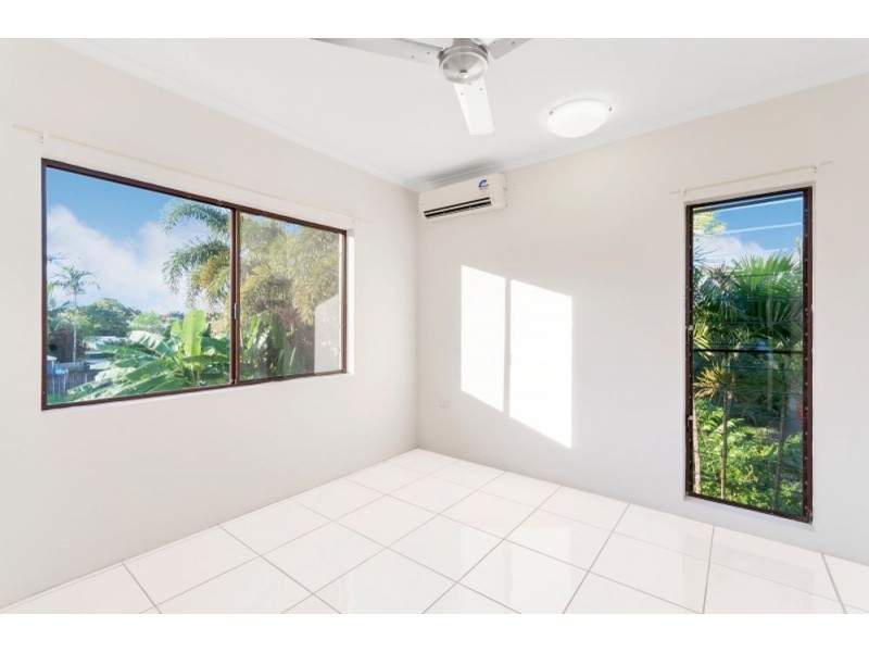 4/11 MINTARO CRESCENT, Woree QLD 4868