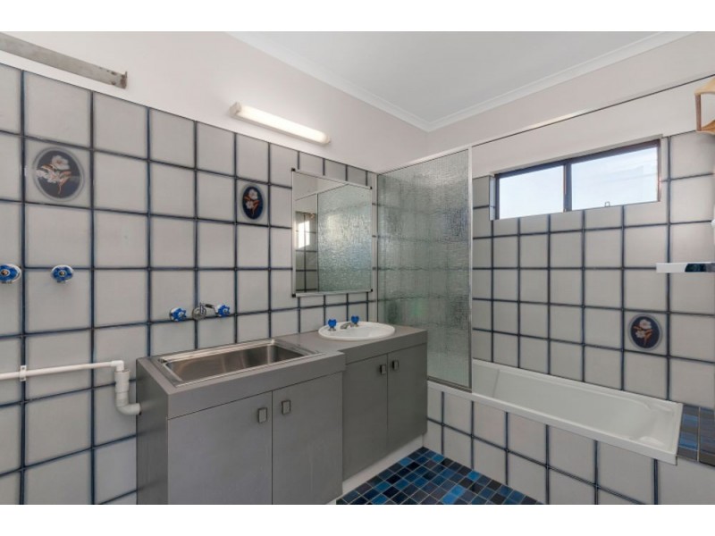 4/11 MINTARO CRESCENT, Woree QLD 4868