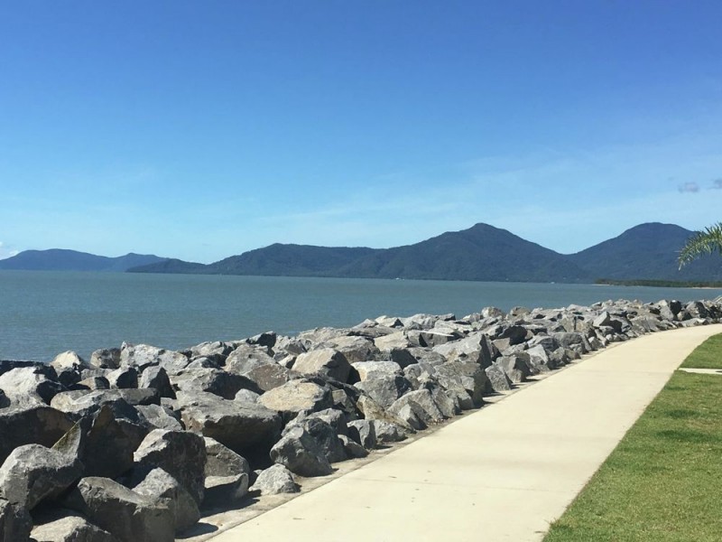 55 Waite Street, Machans Beach QLD 4878