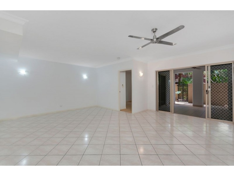 1506/2 GREENSLOPES STREET, Cairns North QLD 4870