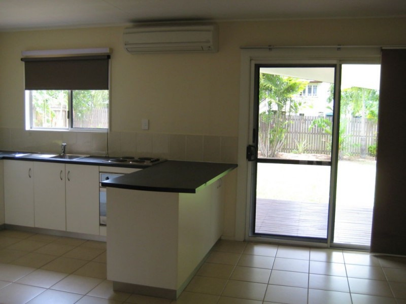 4 Cassia Street, Edge Hill QLD 4870