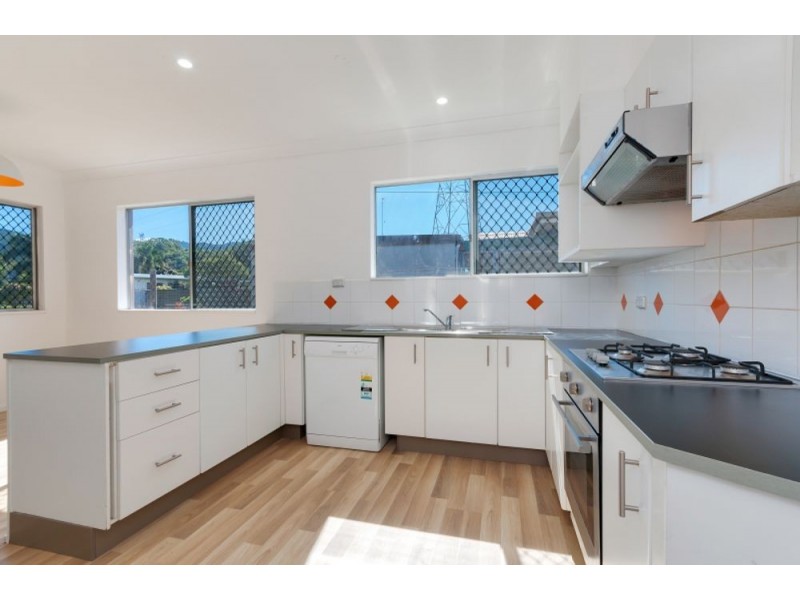10 Coral Close, Woree QLD 4868