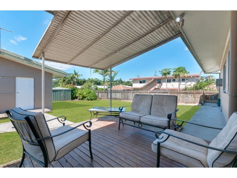 10 Coral Close, Woree QLD 4868