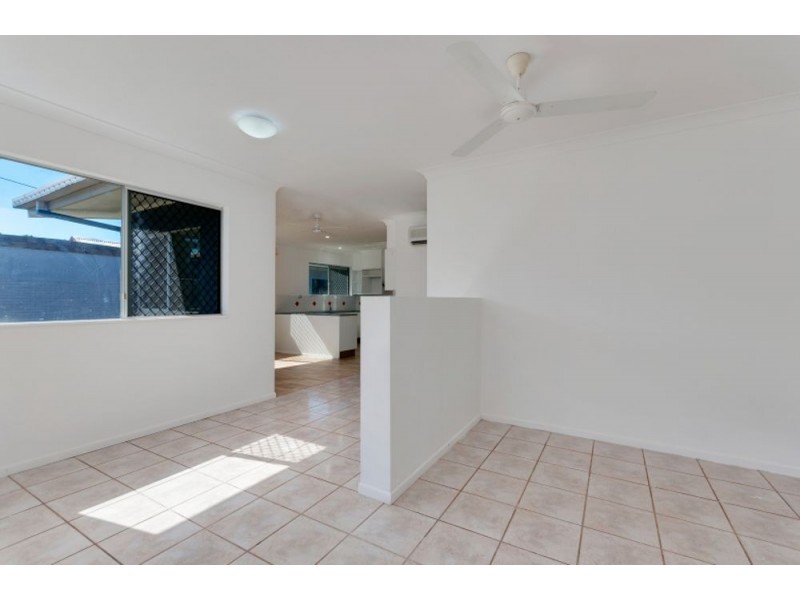 10 Coral Close, Woree QLD 4868