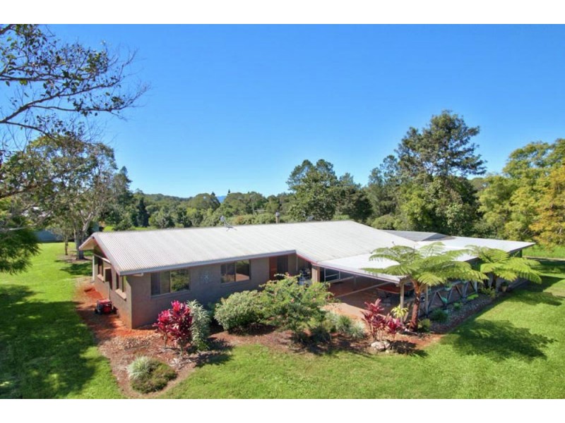 166 McLeish Road, Lake Eacham QLD 4884