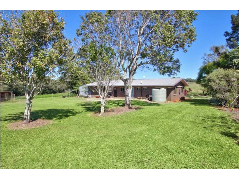 166 McLeish Road, Lake Eacham QLD 4884