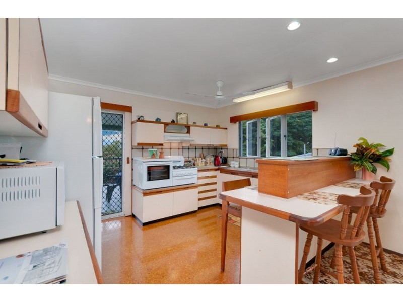 28 Ponticello Street, Whitfield QLD 4870