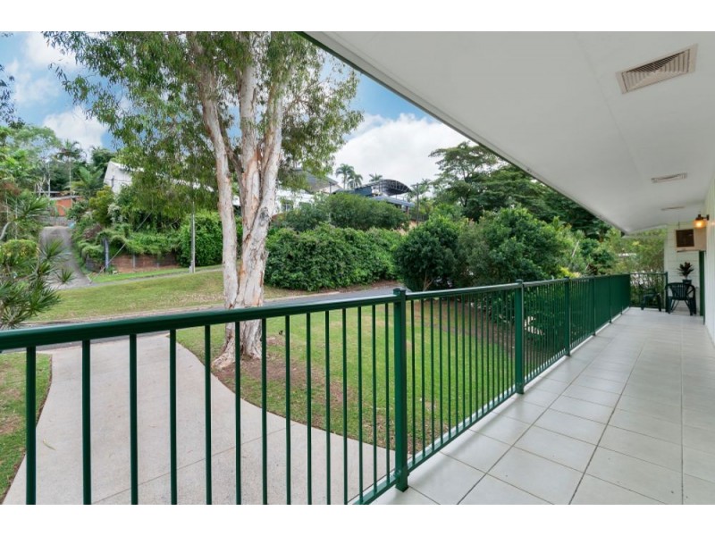 28 Ponticello Street, Whitfield QLD 4870