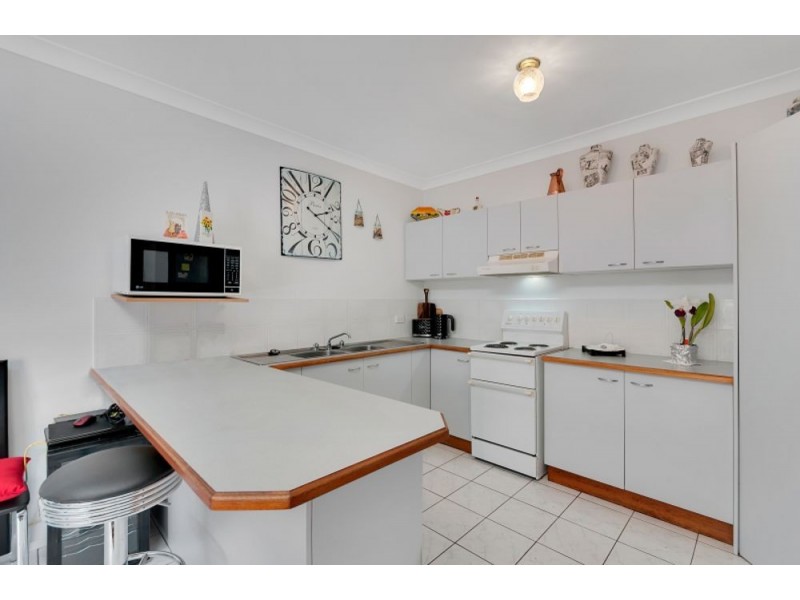 4/30 SPRINGFIELD CRESCENT, Manoora QLD 4870