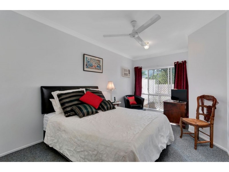 4/30 SPRINGFIELD CRESCENT, Manoora QLD 4870