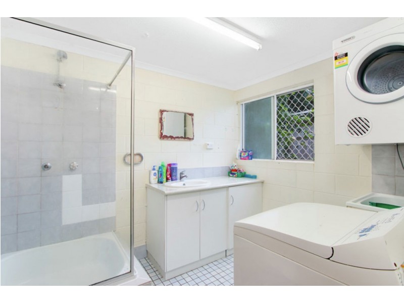 21/52 Pease Street, Manoora QLD 4870