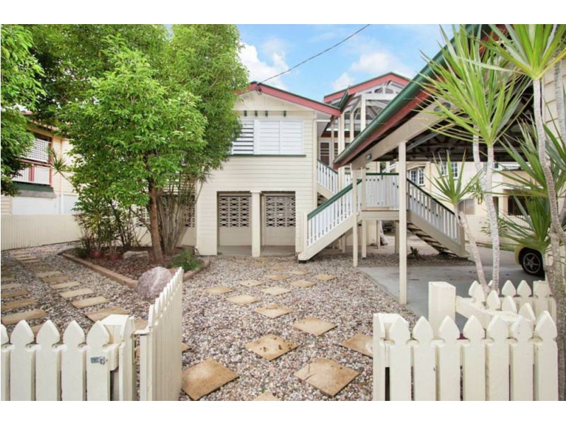 116 Cairns Street, Cairns North QLD 4870