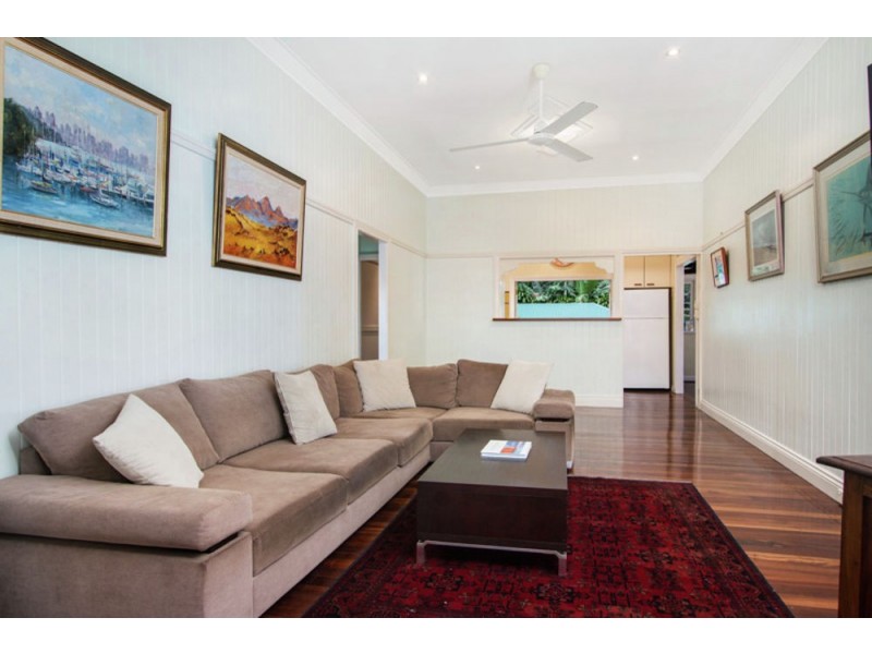 116 Cairns Street, Cairns North QLD 4870