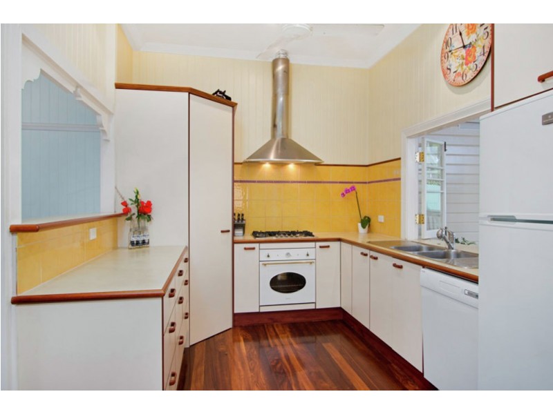 116 Cairns Street, Cairns North QLD 4870