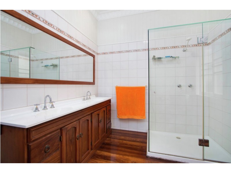 116 Cairns Street, Cairns North QLD 4870